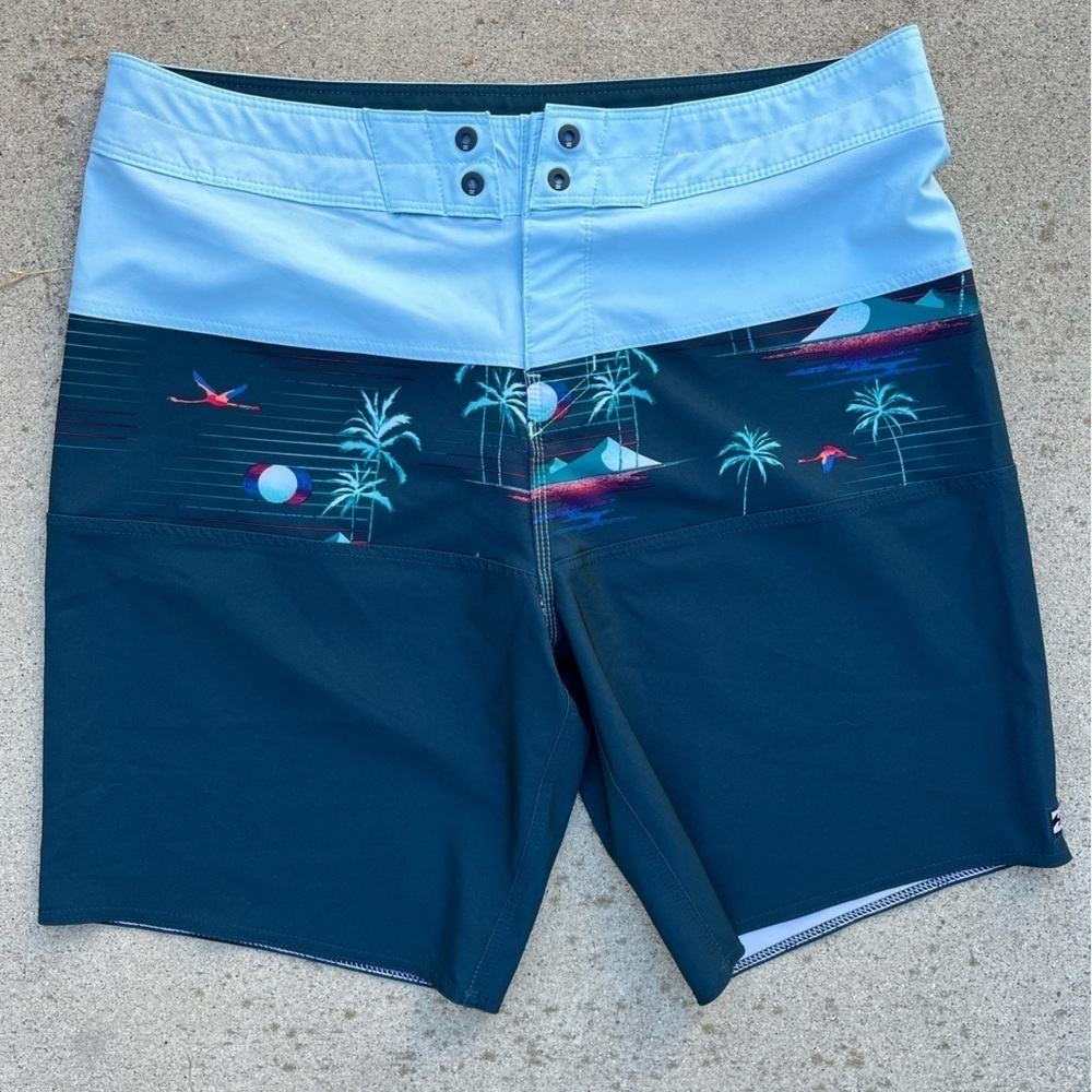 Men's Billabong Board Shorts Multicolor Tribong 32 Stretch Pocket Surf Beach Sun